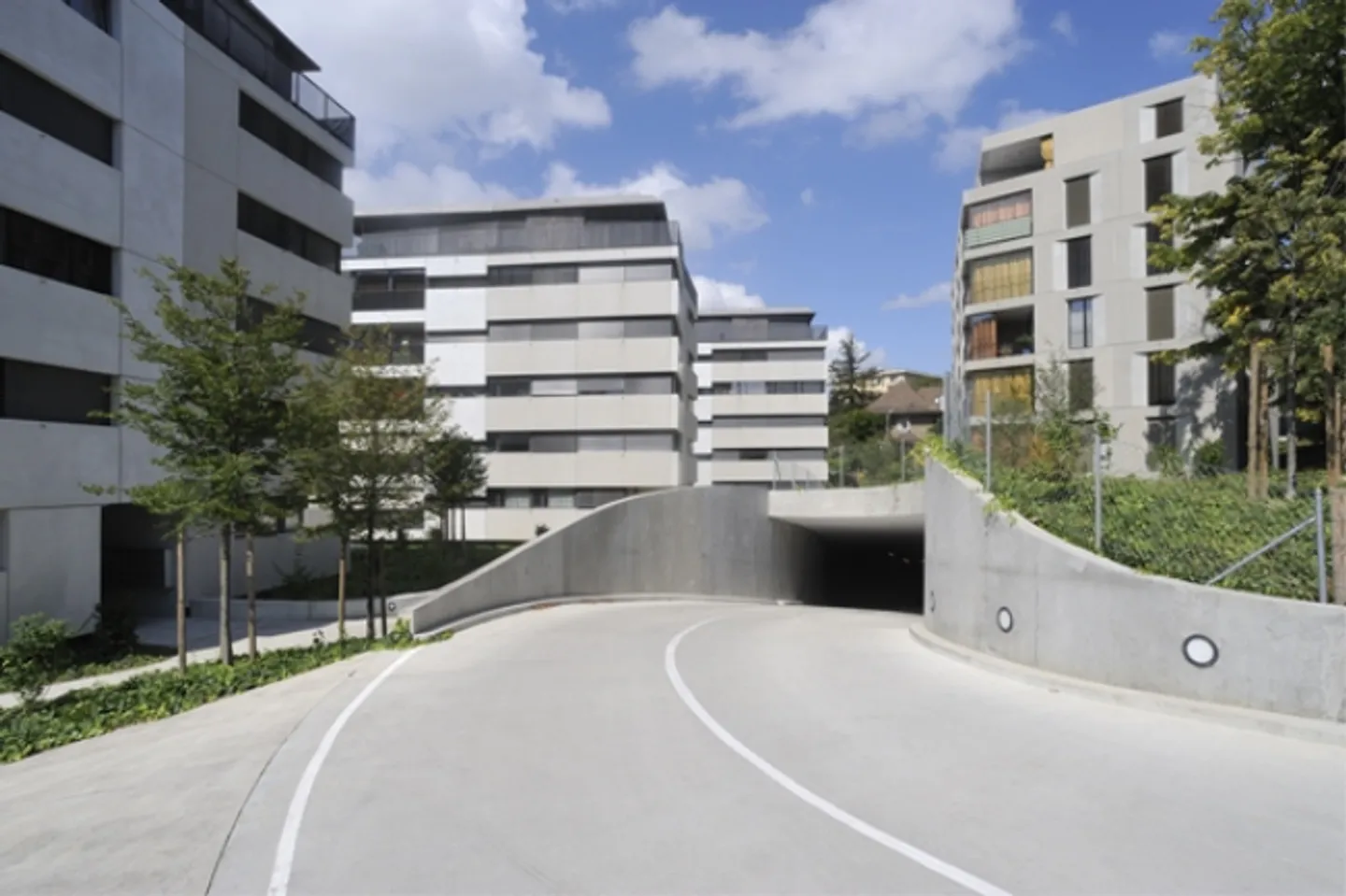 Place de Parking Intérieure - Photo 1 sur 1