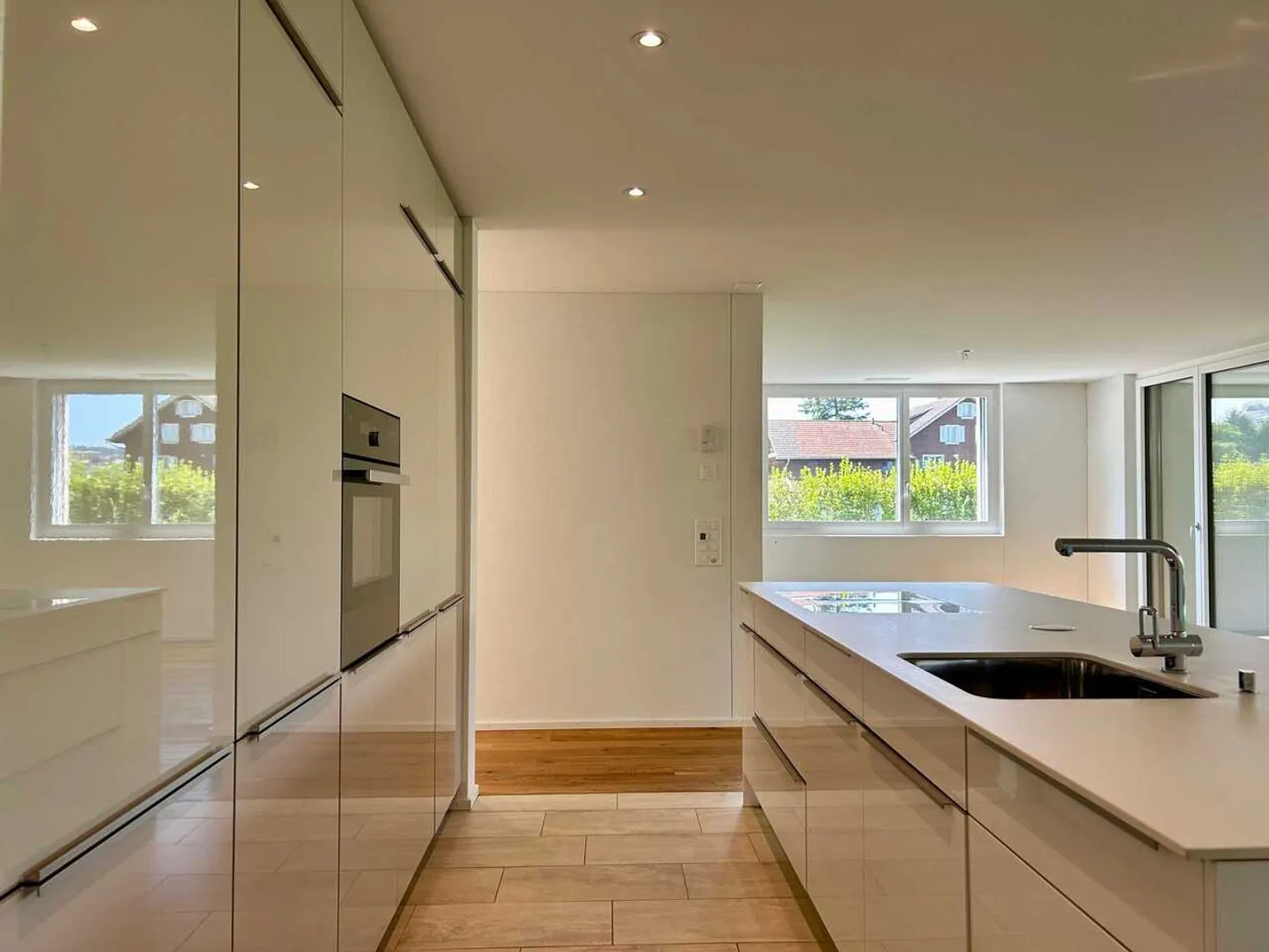 Appartamento giardino sostenibile di 4,5 stanze con comfort moderno - Foto 5 di 13