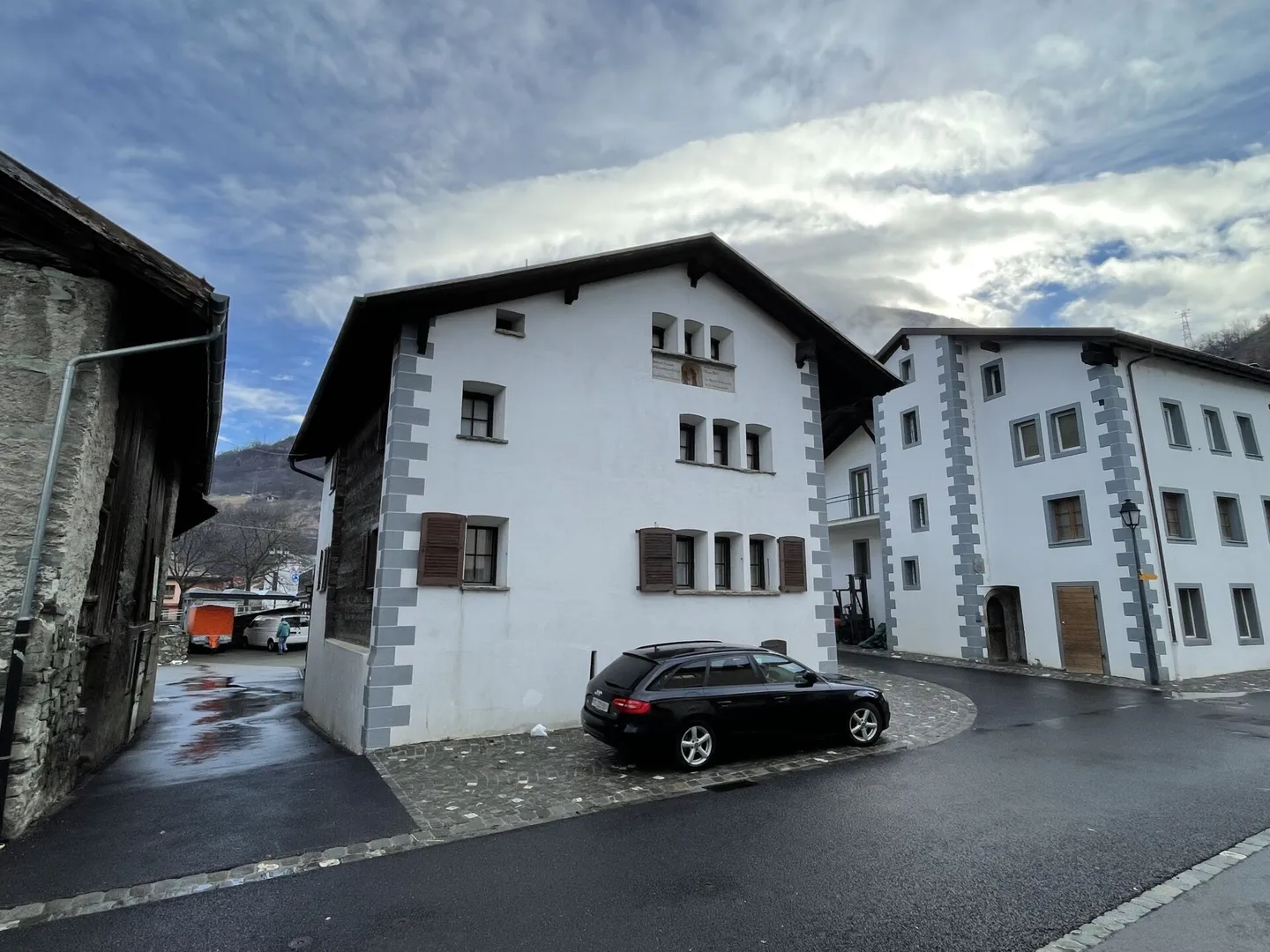 Historical Patrician House in Turtmann - First Mention in 1575 - Photo 2 of 38