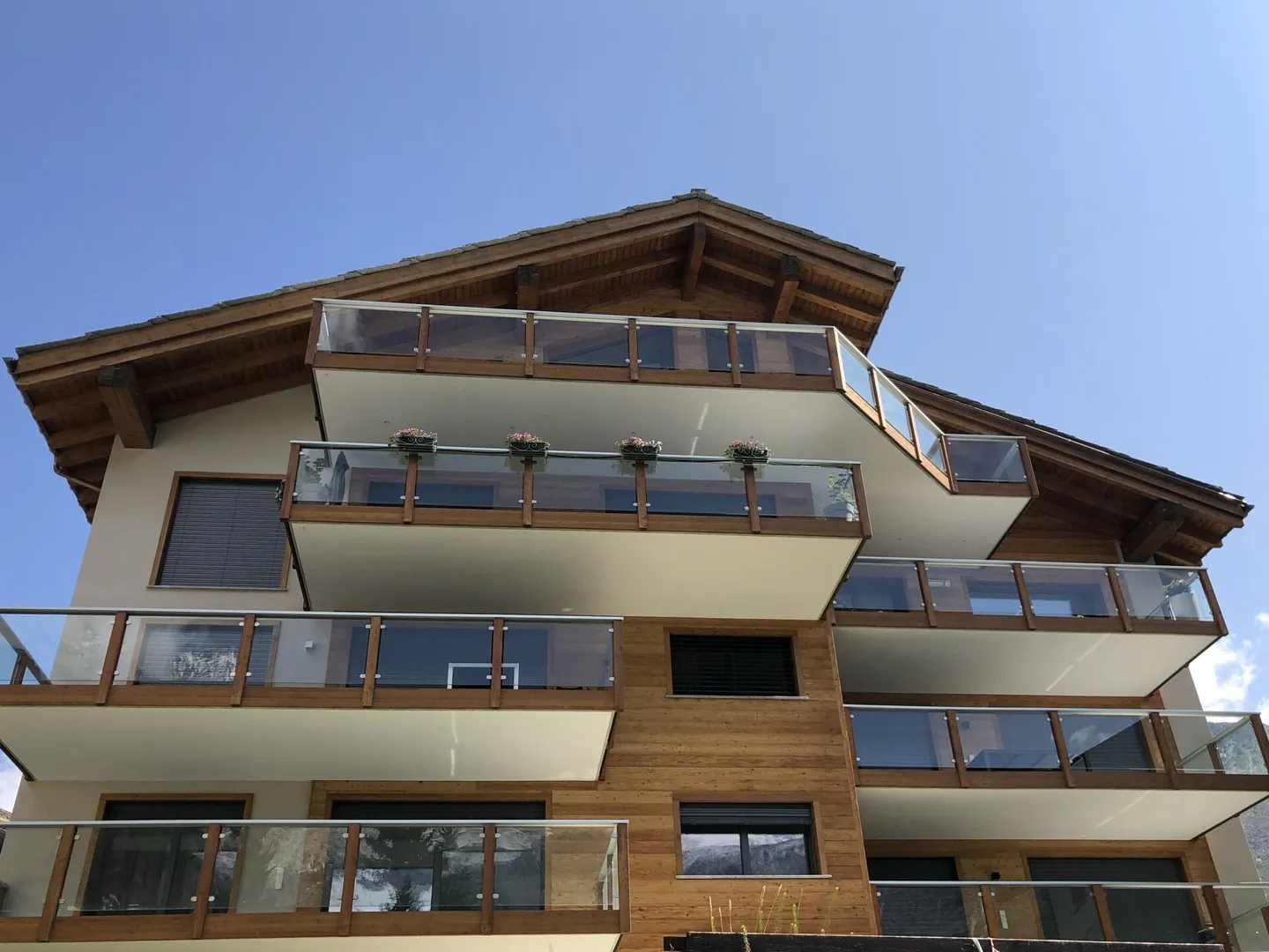 L'anniversaire des 40 ans de Last Christmas de WHAM! a été enregistré dans ce penthouse ; venez voir pourquoi ! - Photo 41 sur 50