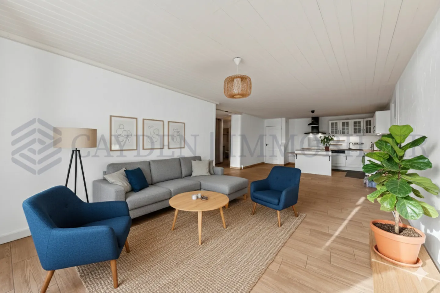 Magnificent 5-room apartment completely renovated! - Photo 1 of 10