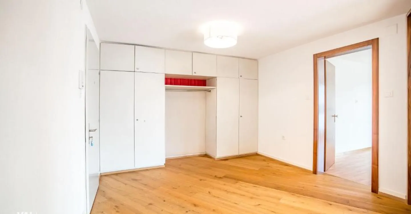 Appartement 6.5 pièces directement à la gare de Brig! - Photo 2 sur 13
