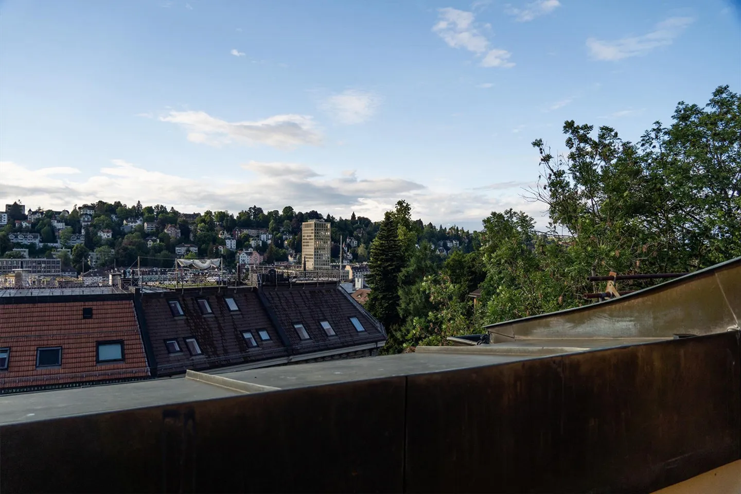 Penthouse spacieux avec vue sur la ville - Photo 11 sur 12