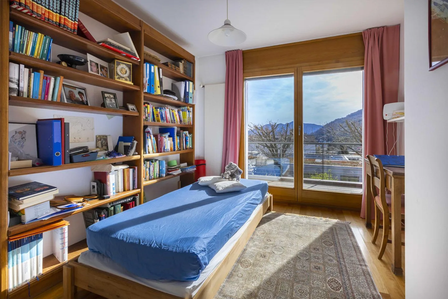 Large Villa 6.5 Rooms with 300 m² Garden in Bioggio - Photo 5 of 12