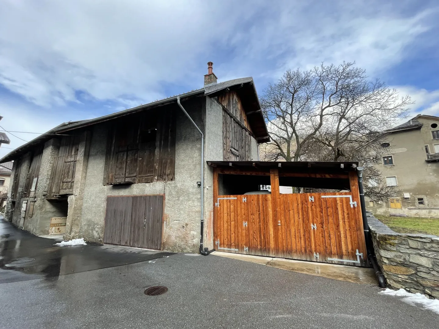 Historical Patrician House in Turtmann - First Mention in 1575 - Photo 35 of 38