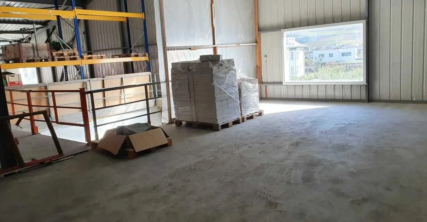 Deposit - Photo 4 of 4