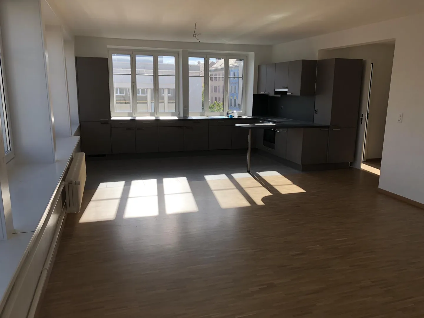 Charming 3-Room Apartment - Photo 3 of 13