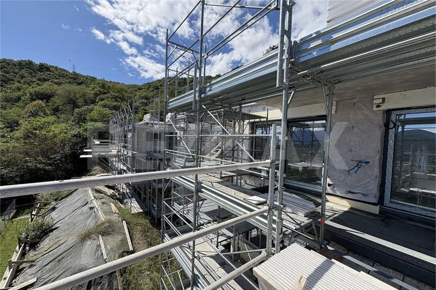 4 maisons bifamiliales modernes avec espace de travail indépendant - Photo 1 sur 13