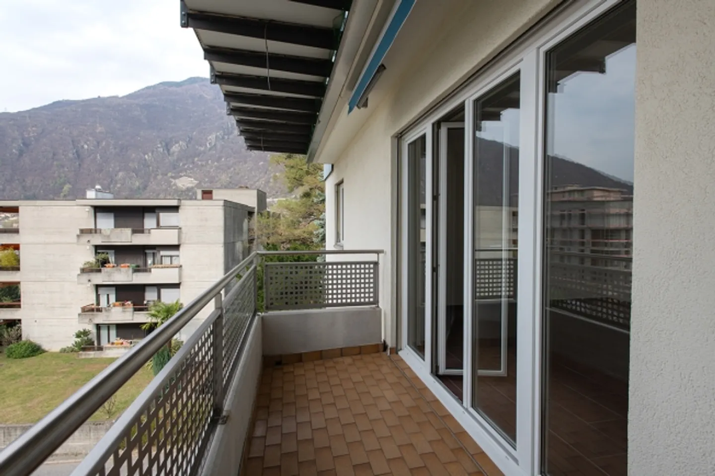 Tranquille petit loin du centre - Photo 9 sur 10