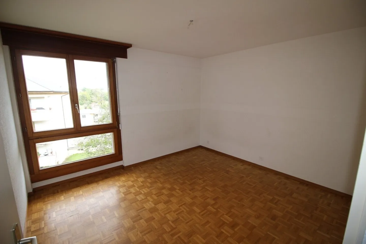 Appartement Charmant avec Vue Jardin - Photo 10 sur 13