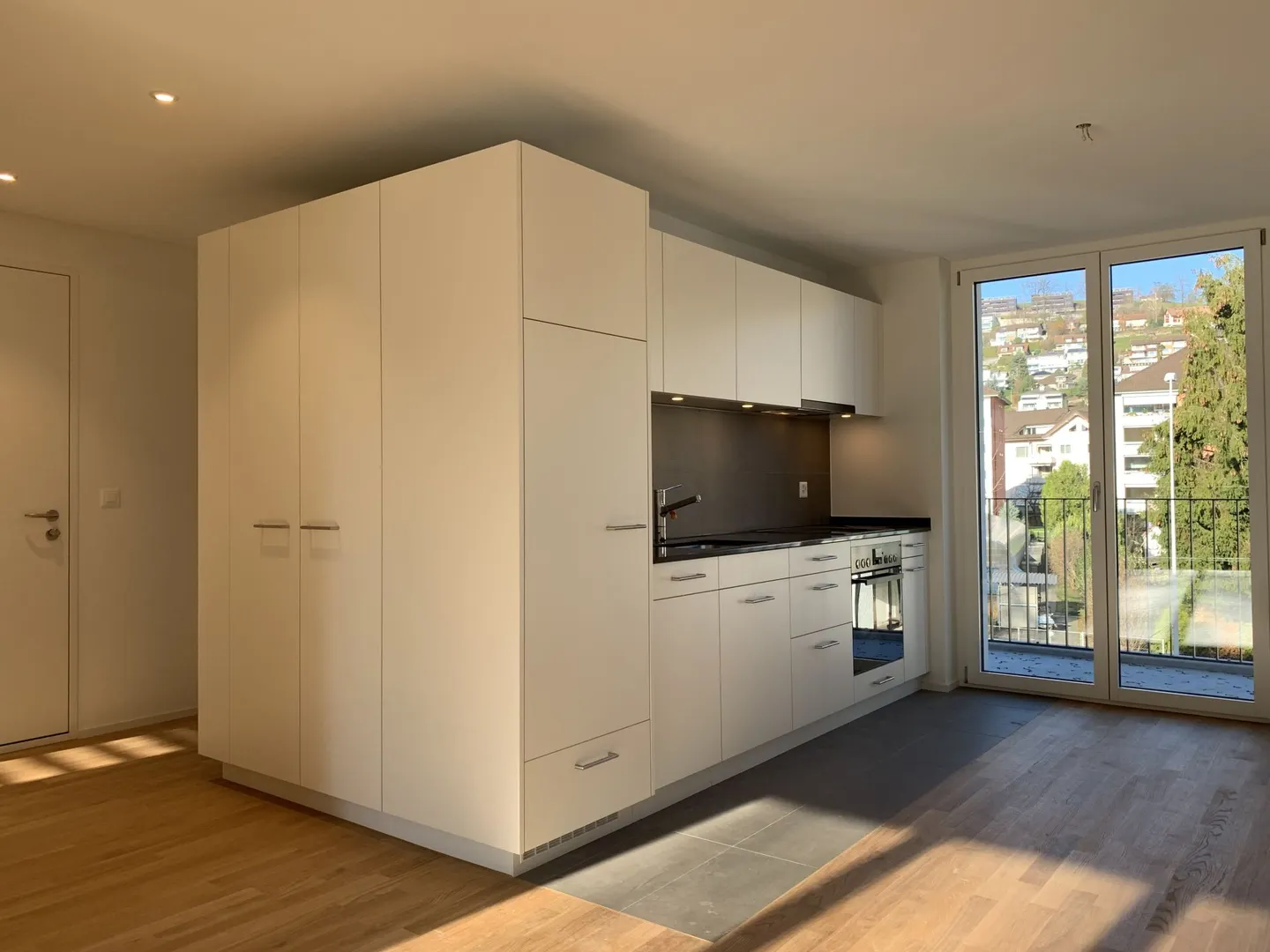 Modern 2.5-room apartment in the center of Kriens - Photo 1 of 9