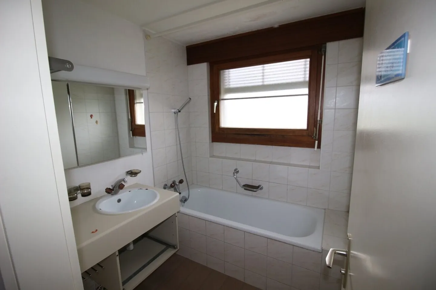 Appartement Charmant avec Vue Jardin - Photo 8 sur 13