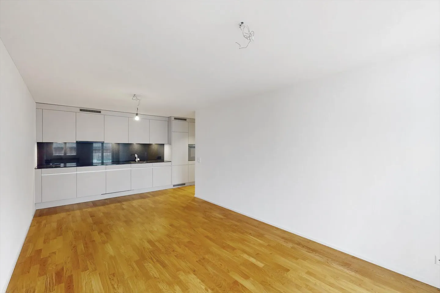Thermalbad & Zentrum vor der Haustür – Ihr neues Zuhause in Bad Zurzach! - Foto 3 von 5