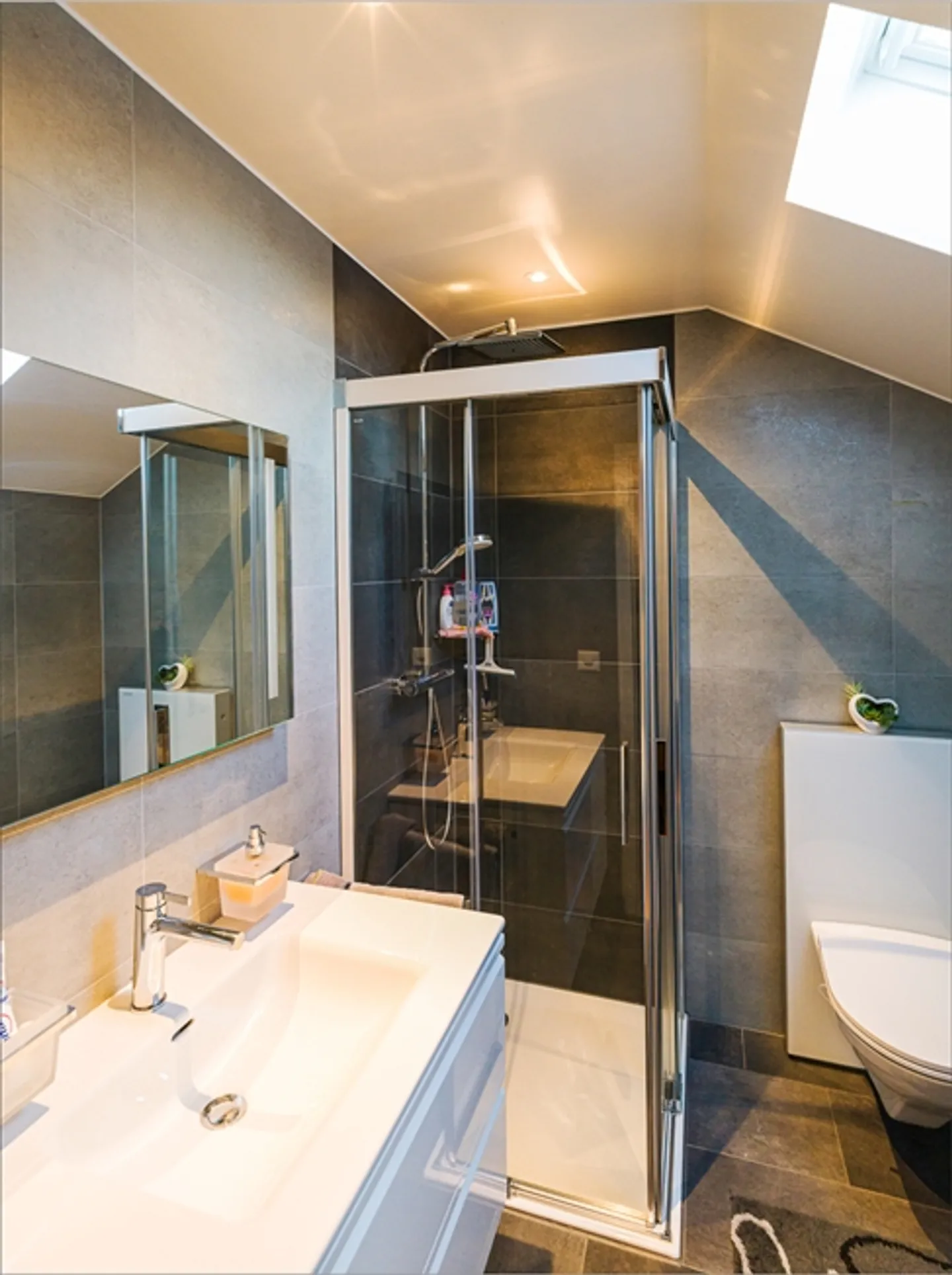 IN VENDITA BELLISSIMA CASA SEMI-INDIPENDENTE SEPARATA DA GARAGE - Foto 14 di 20