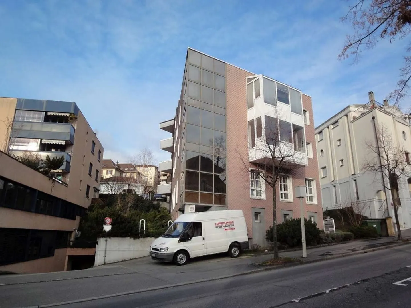 Office space for rent - Photo 2 of 10