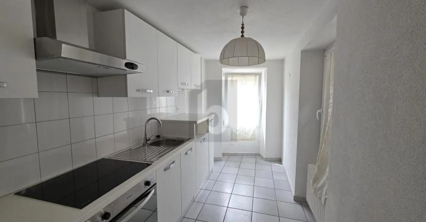 Geräumiges Familienhaus in S. Vittore - Foto 2 von 5