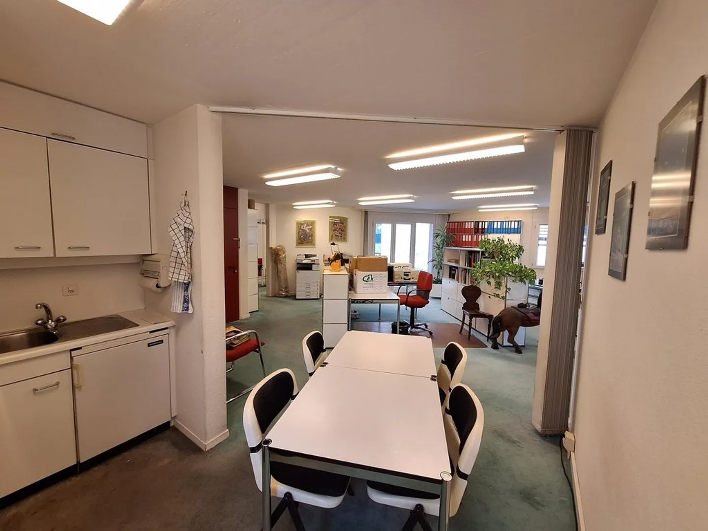 Office space for rent - Photo 8 of 10