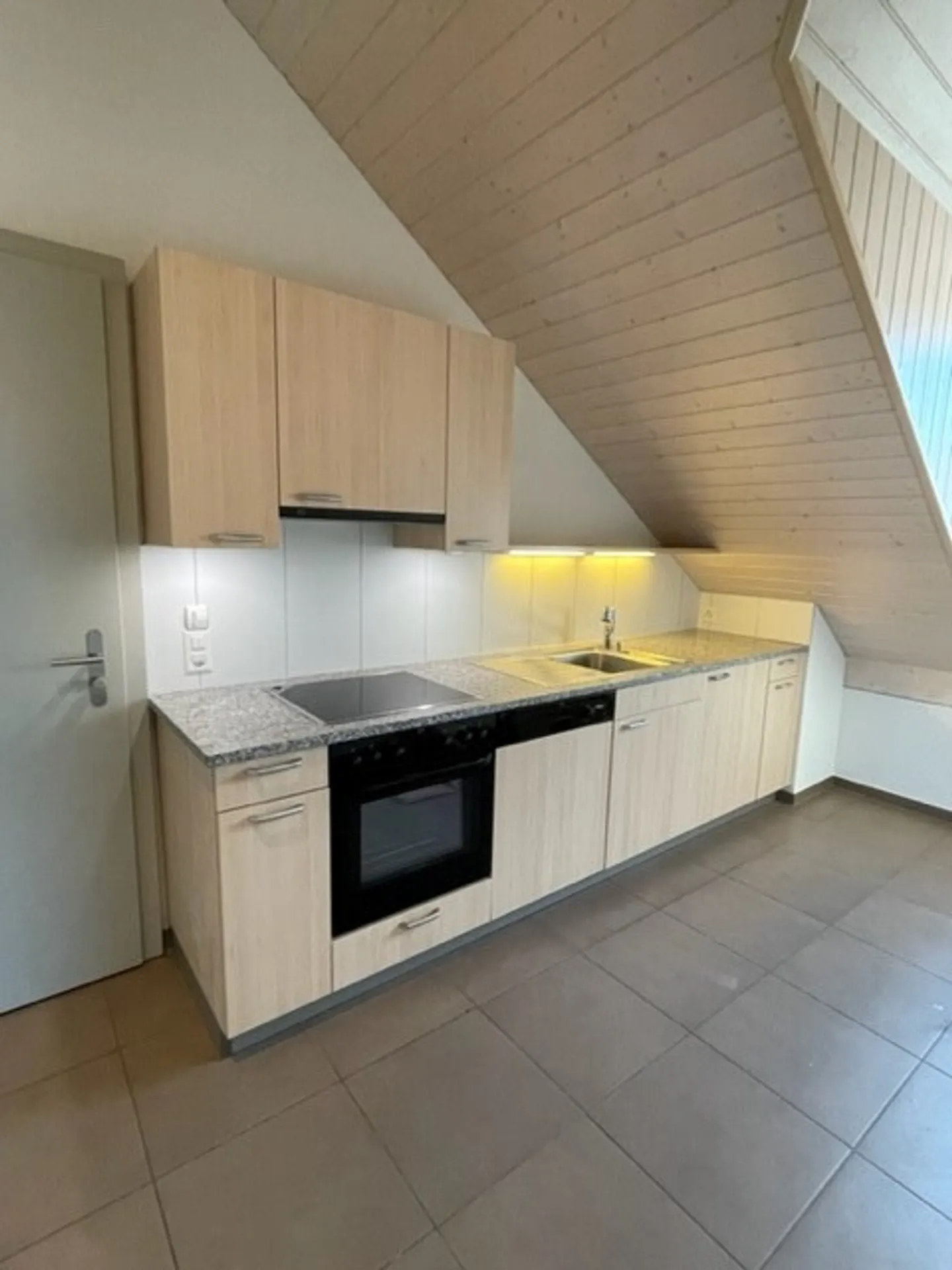 Charmant Attique à Aubonne - Photo 8 sur 11