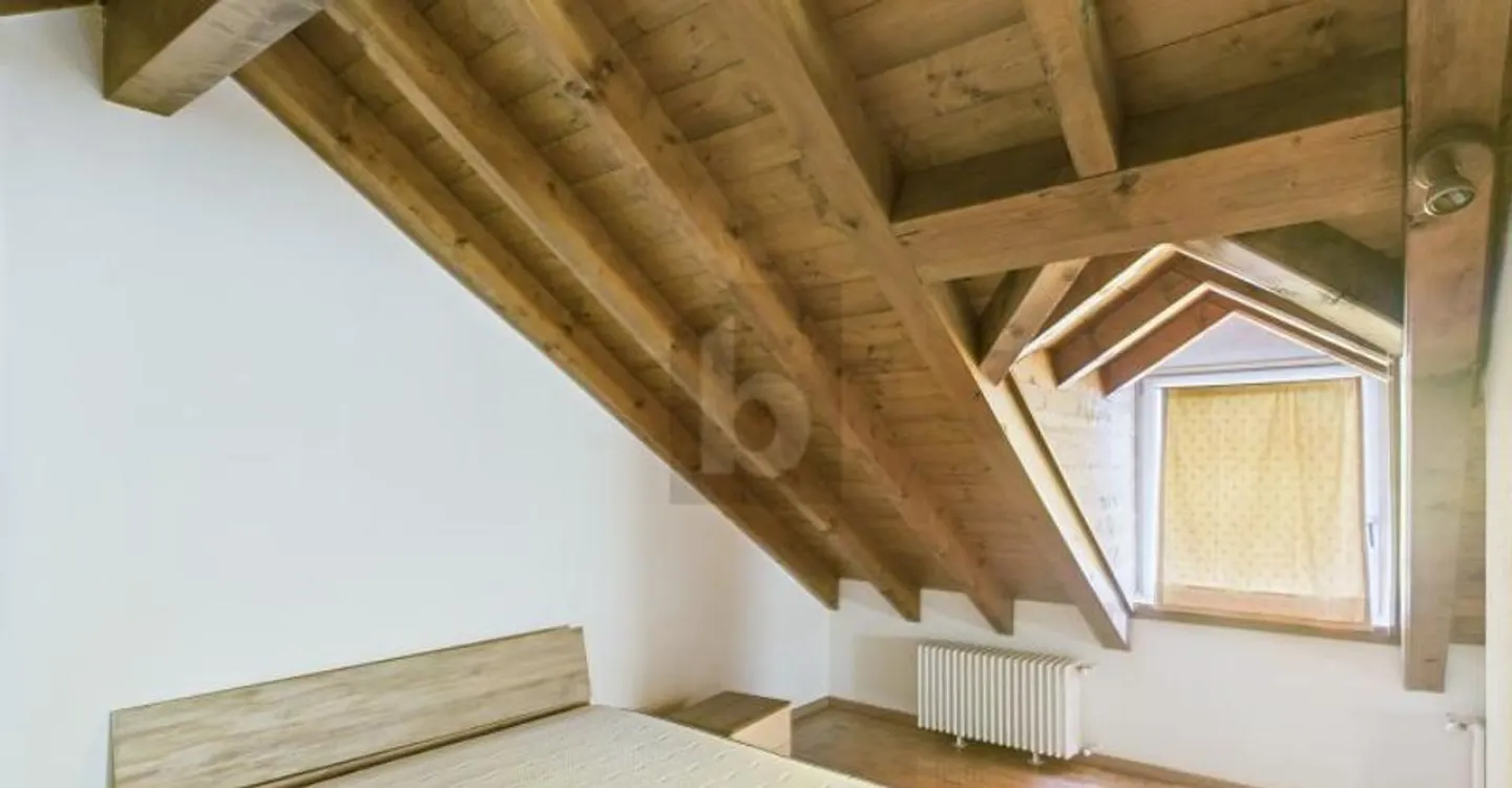 Geräumiges Familienhaus in S. Vittore - Foto 3 von 5