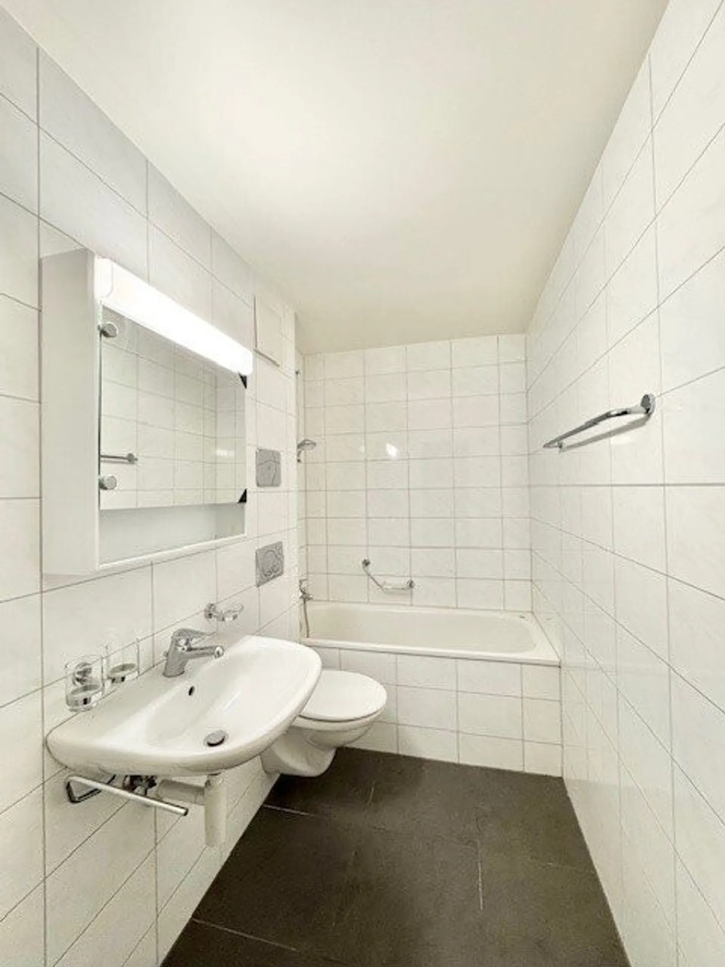 Spacious 2.5-room apartment - Photo 4 of 7