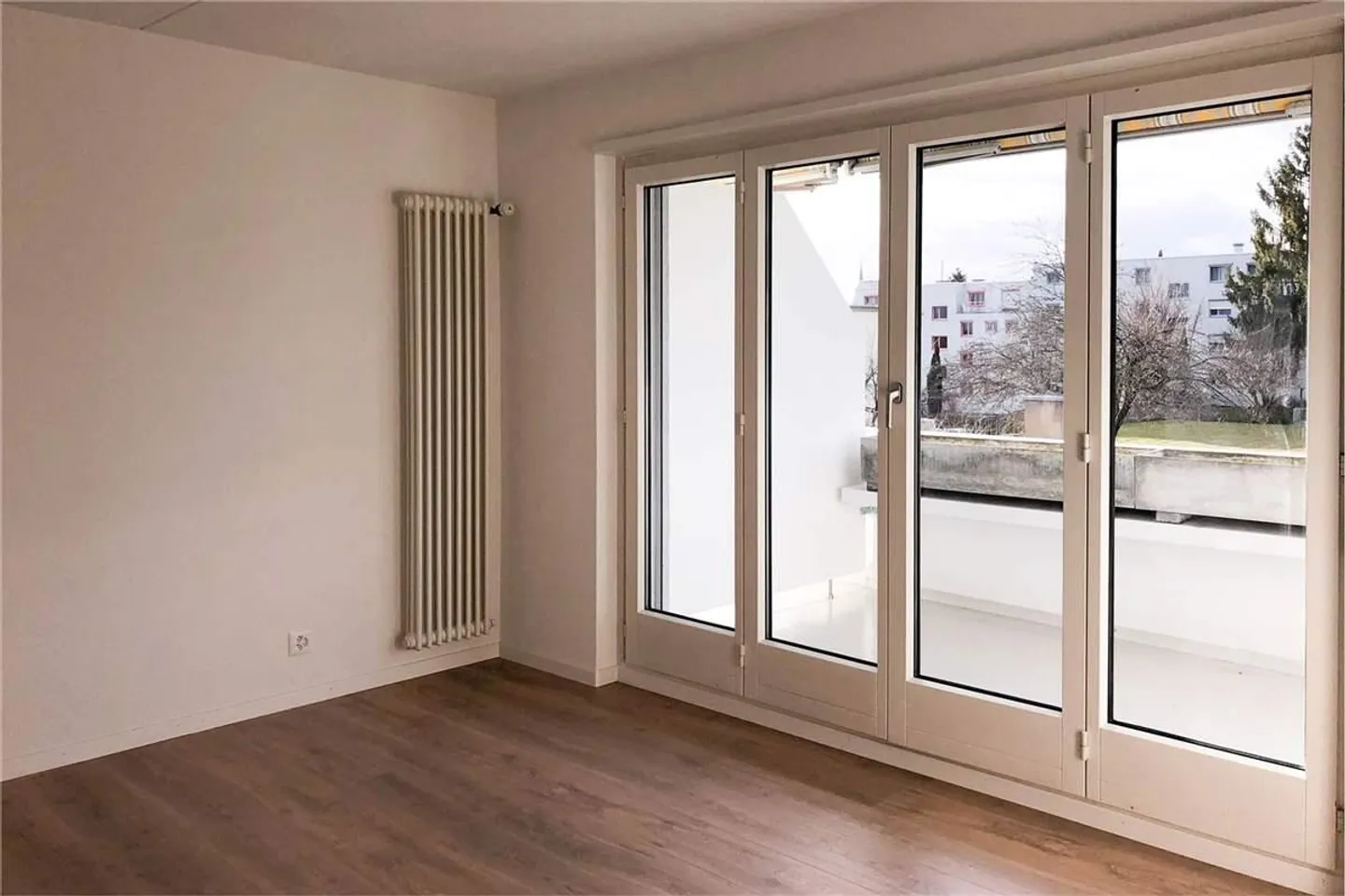 Appartement moderne de 3 pièces dans un emplacement calme - Photo 4 sur 8
