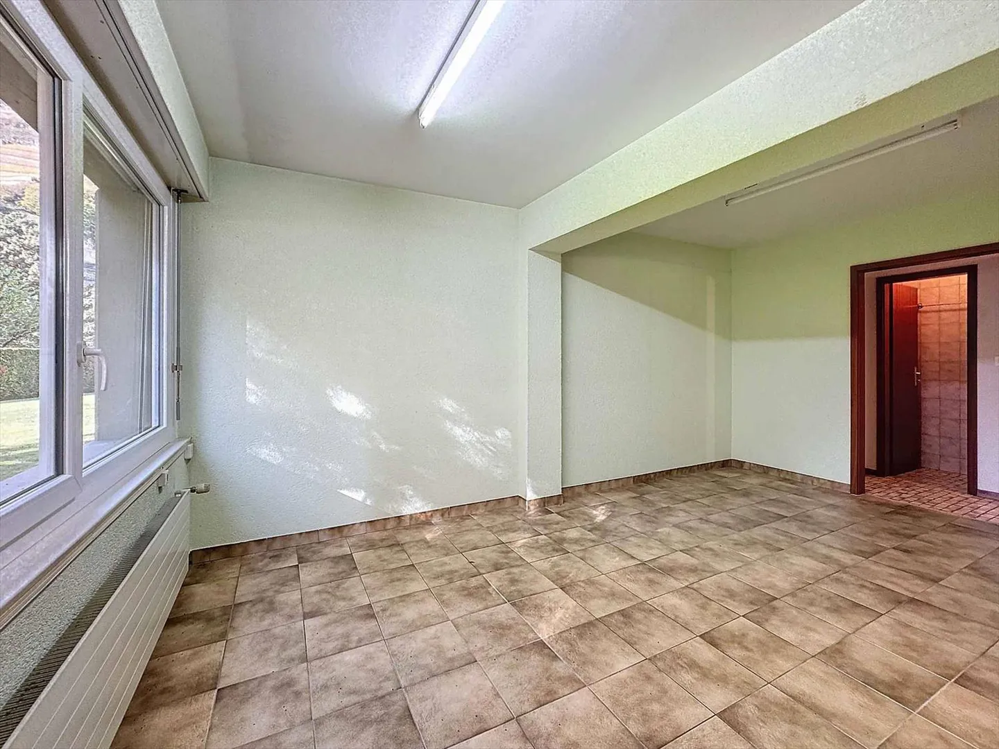 Exclusivity - Commercial Space Martigny - Photo 10 of 12