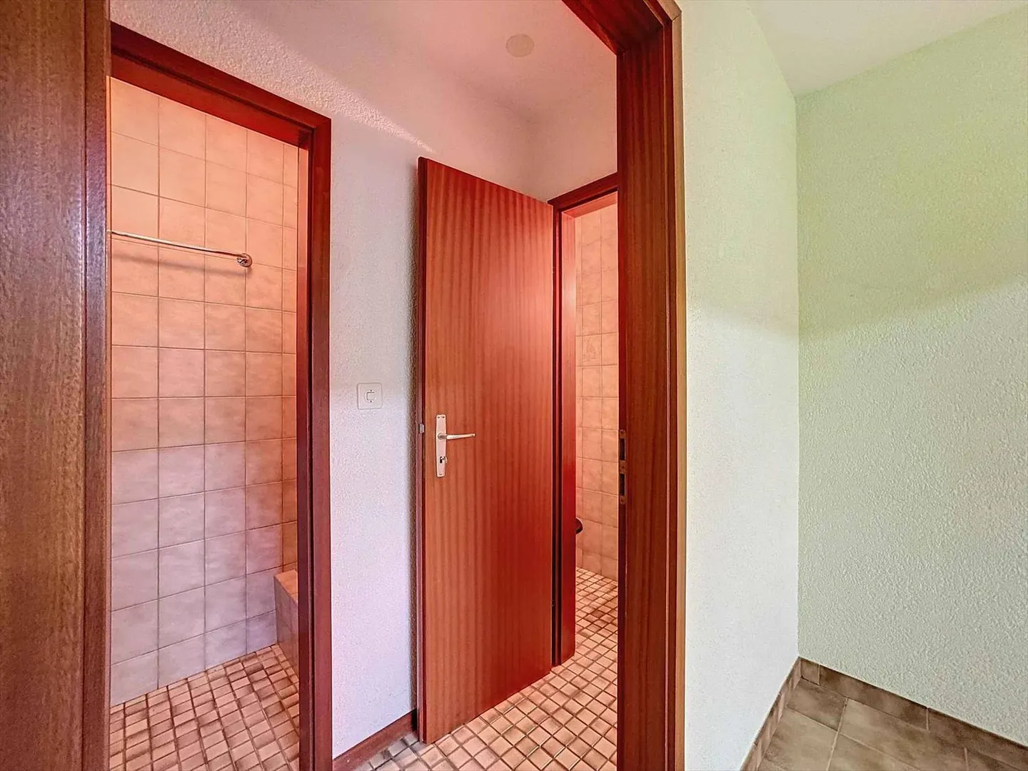 Exclusivity - Commercial Space Martigny - Photo 11 of 12