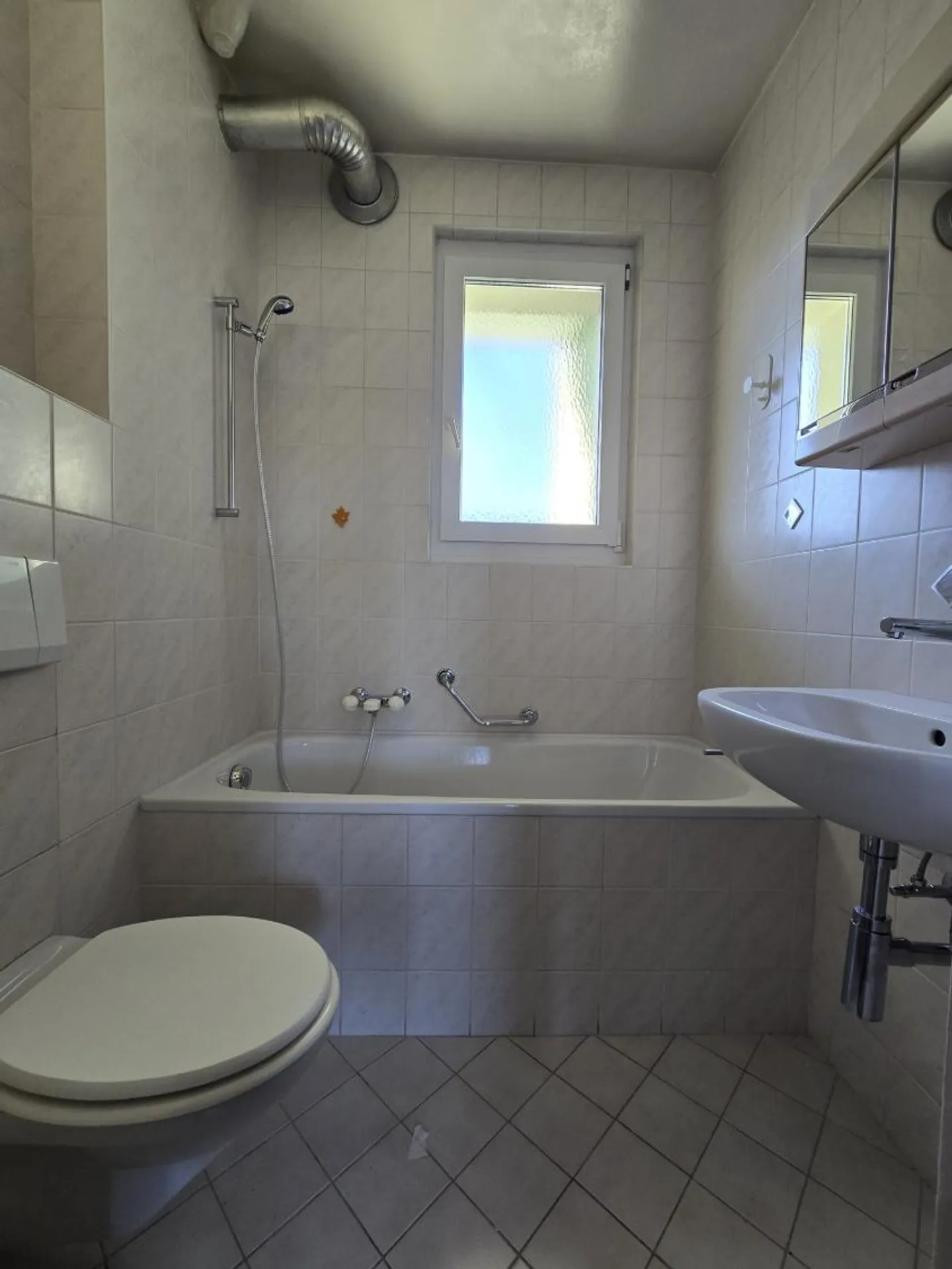 Bel Appartement à Peseux - Photo 3 sur 8