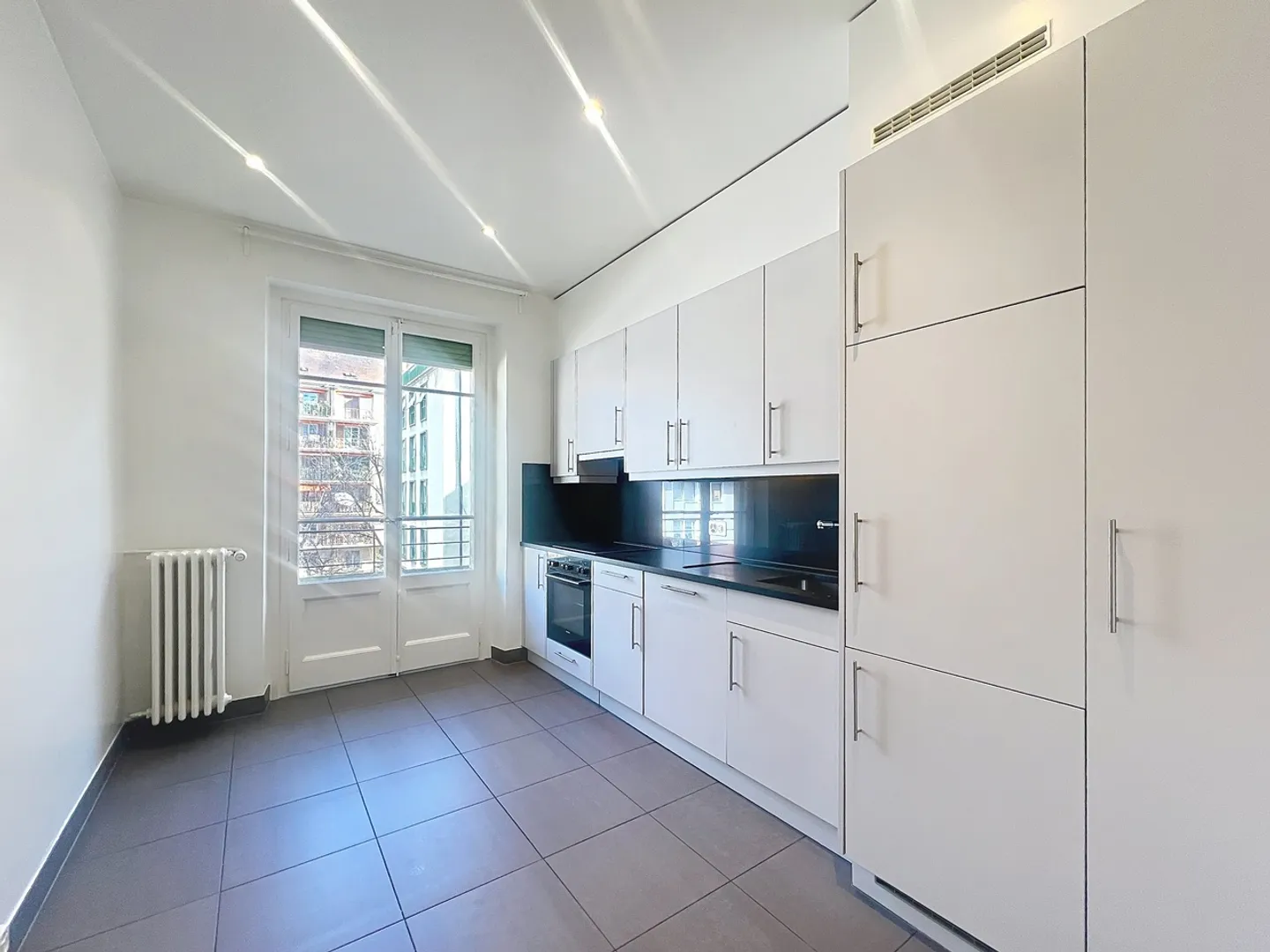 6.5-room apartment - Photo 4 of 11