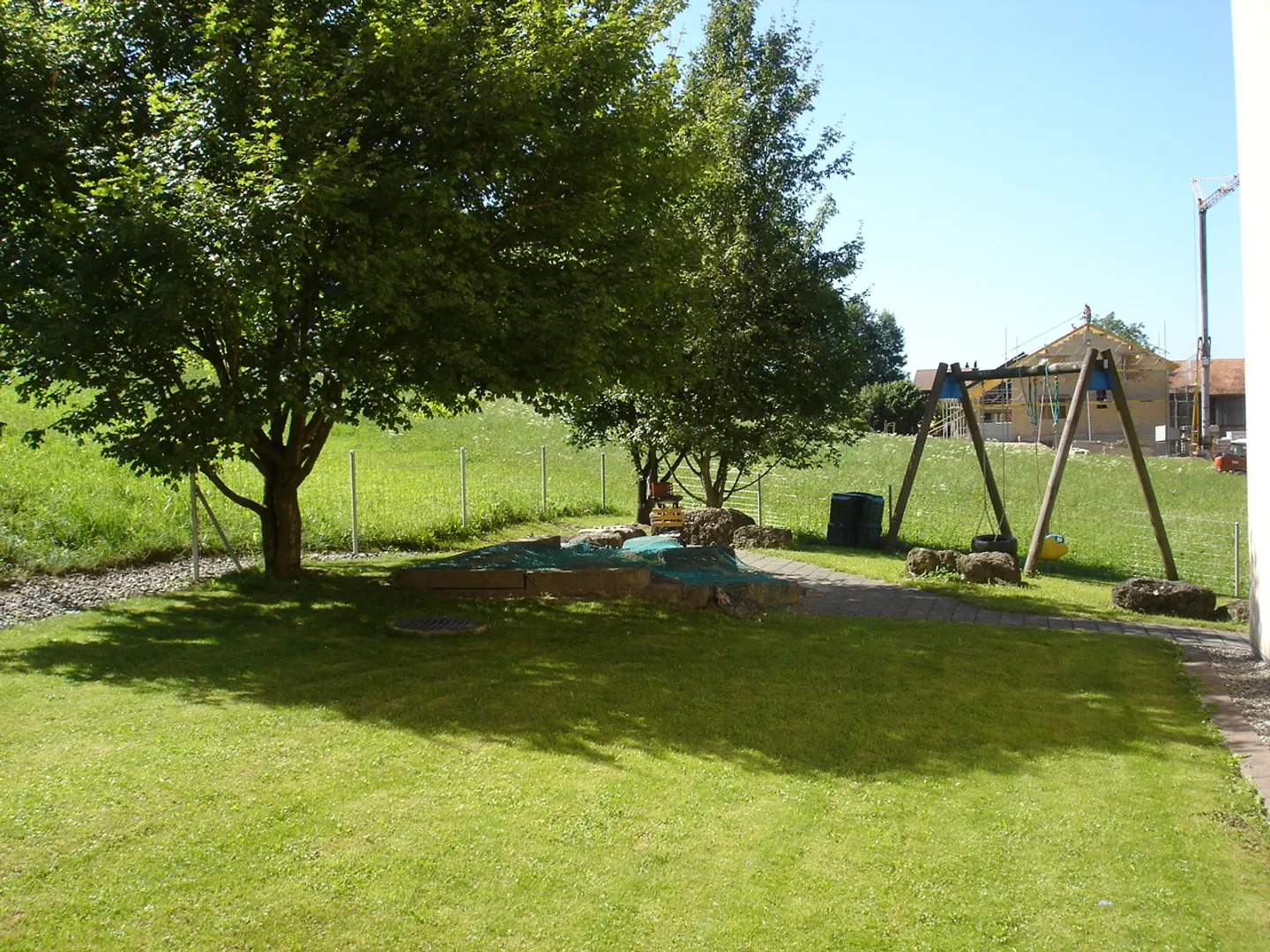 Schöne 3.5-Zimmerwohnung an ruhiger Lage zu vermieten - Foto 2 von 7