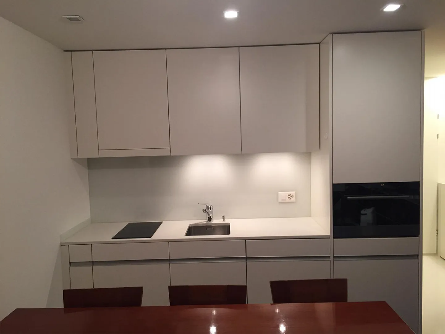 Studio moderne meublé à Baar - Photo 1 sur 4