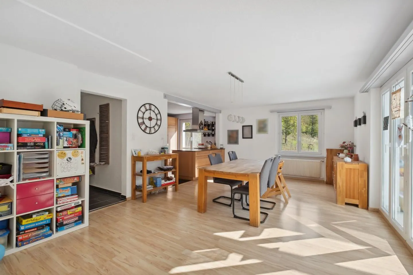 9-Room House - Photo 1 of 6