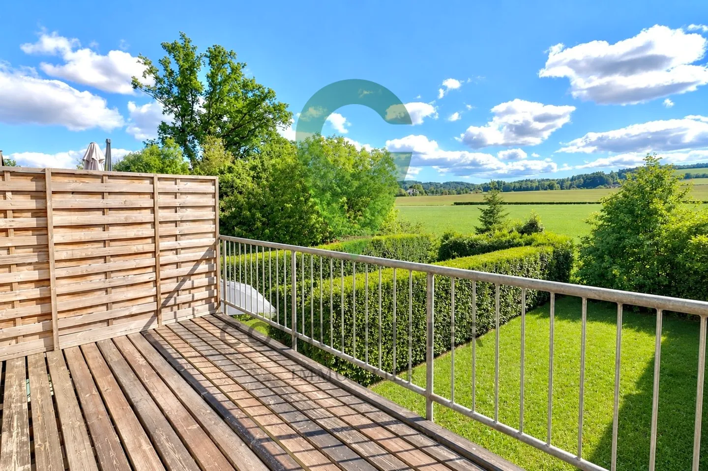 Family villa with garden, terrace and beautiful view - available immediately - Photo 8 of 10