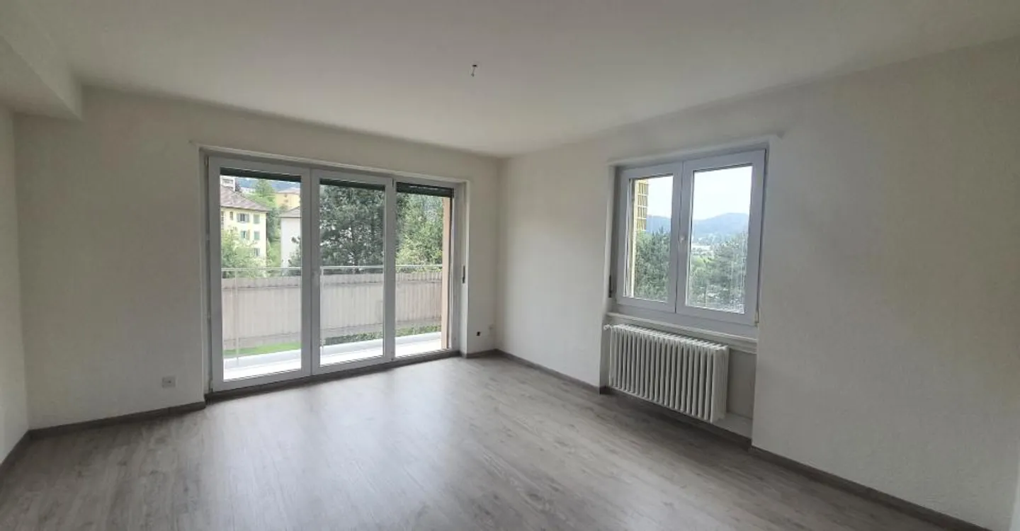 Helle 3,5-Zimmer-Wohnung mit Balkon - Foto 3 von 9
