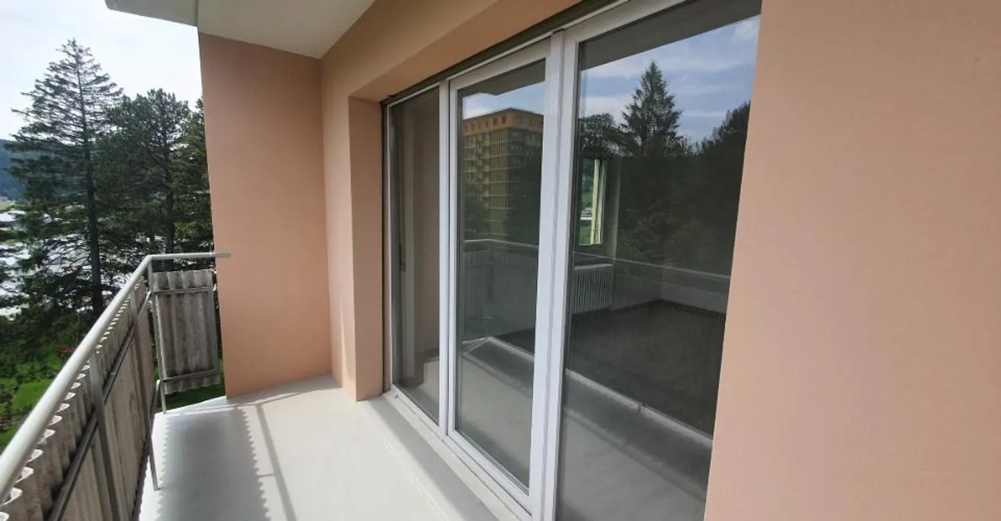 Helle 3,5-Zimmer-Wohnung mit Balkon - Foto 4 von 9