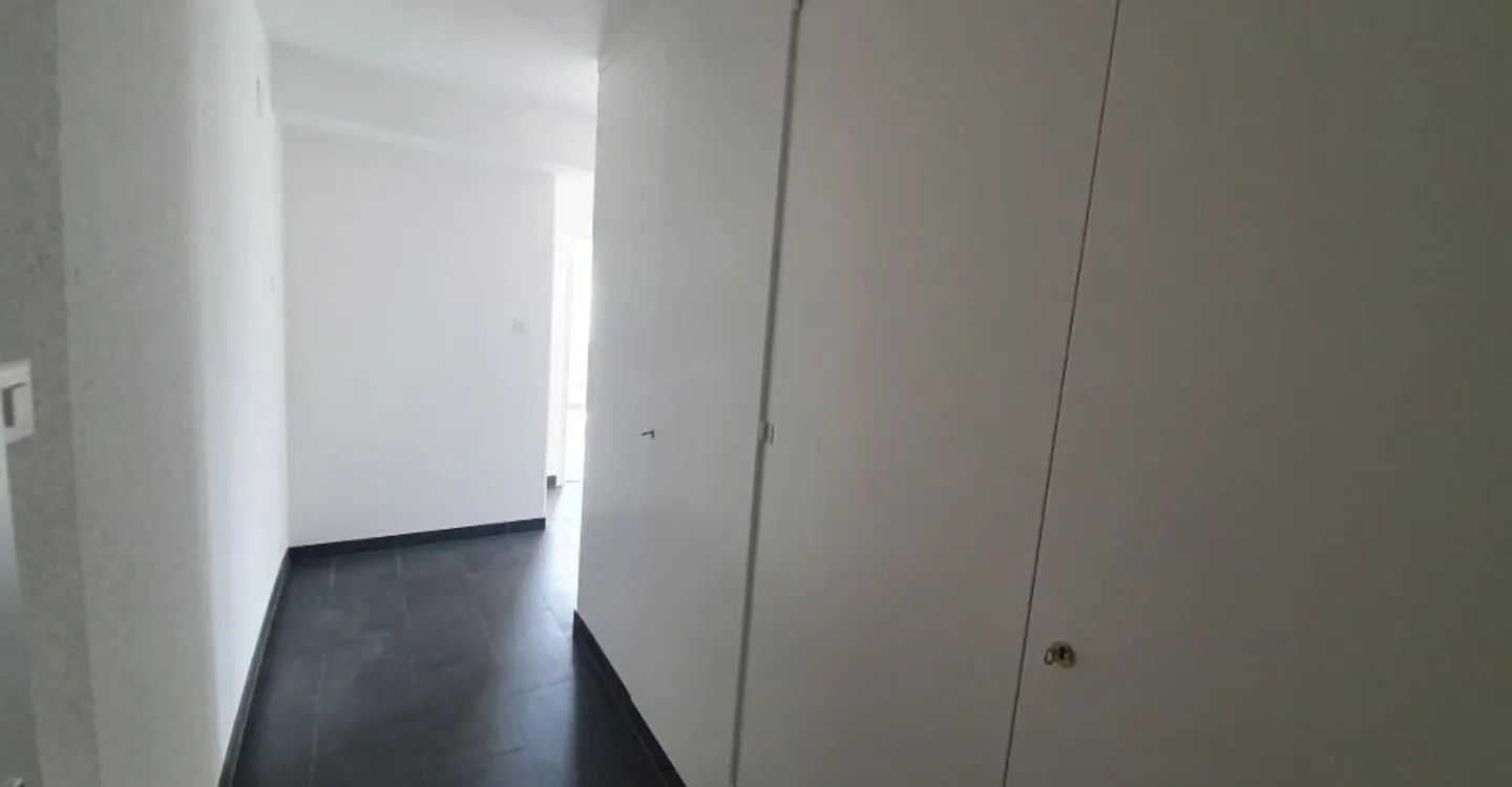 Helle 3,5-Zimmer-Wohnung mit Balkon - Foto 8 von 9