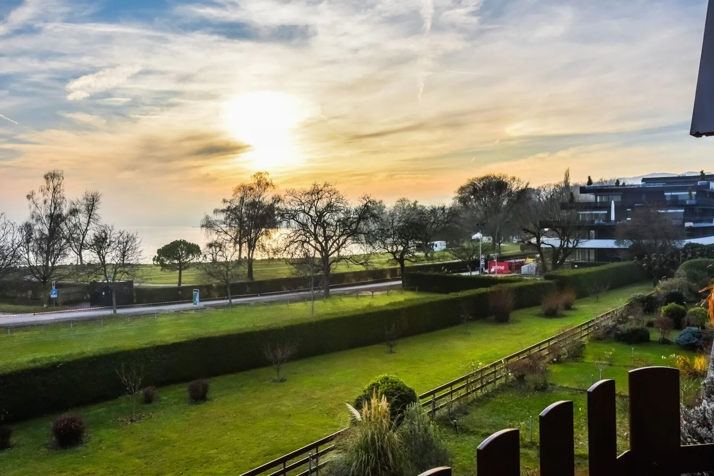 Magnifico appartamento in prima linea sul lago - Foto 9 di 13