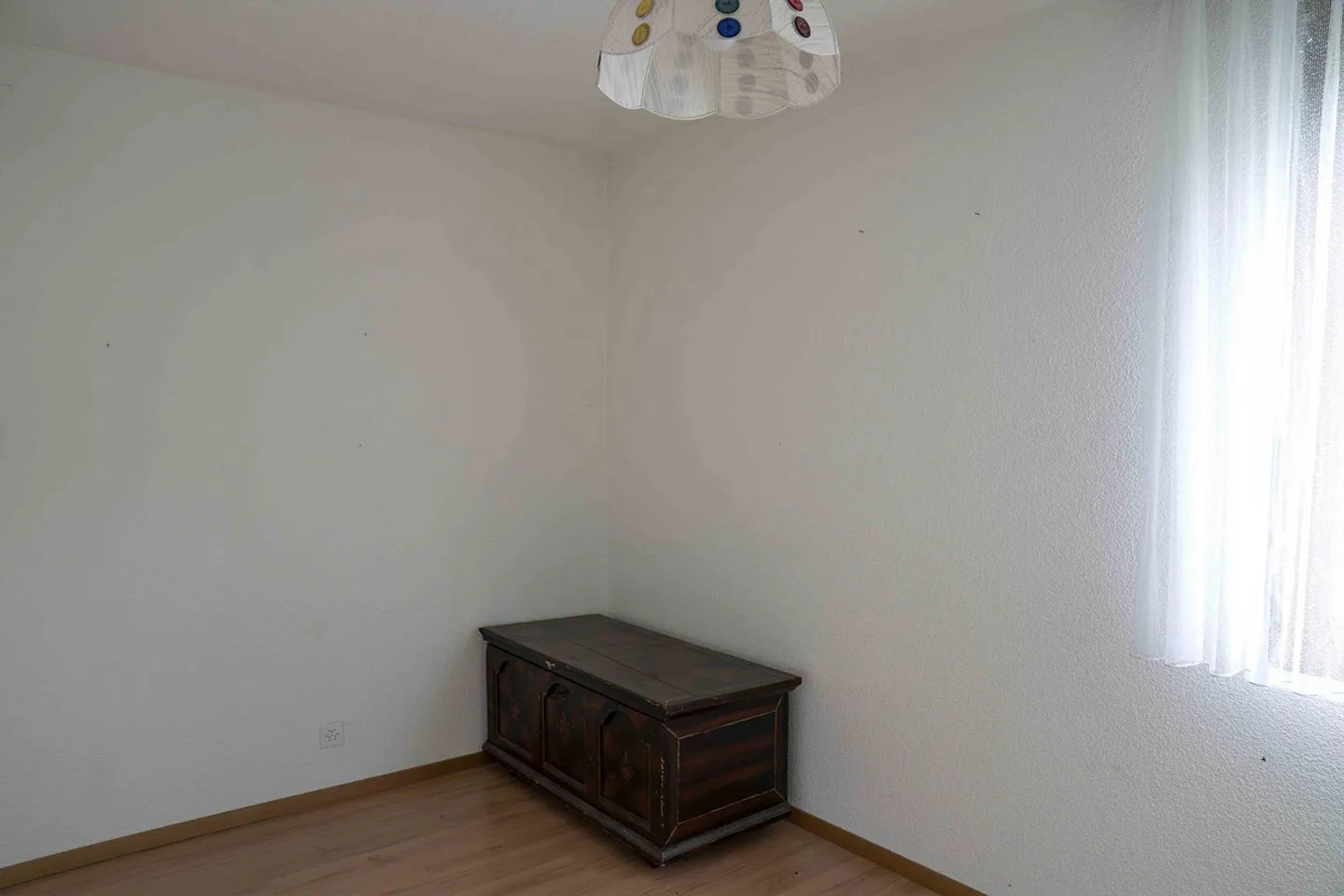 Appartamento 4,5 locali al 1° piano con balcone + 2 posti auto - Foto 2 di 31