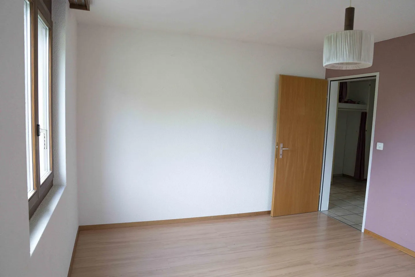 Appartamento 4,5 locali al 1° piano con balcone + 2 posti auto - Foto 6 di 31