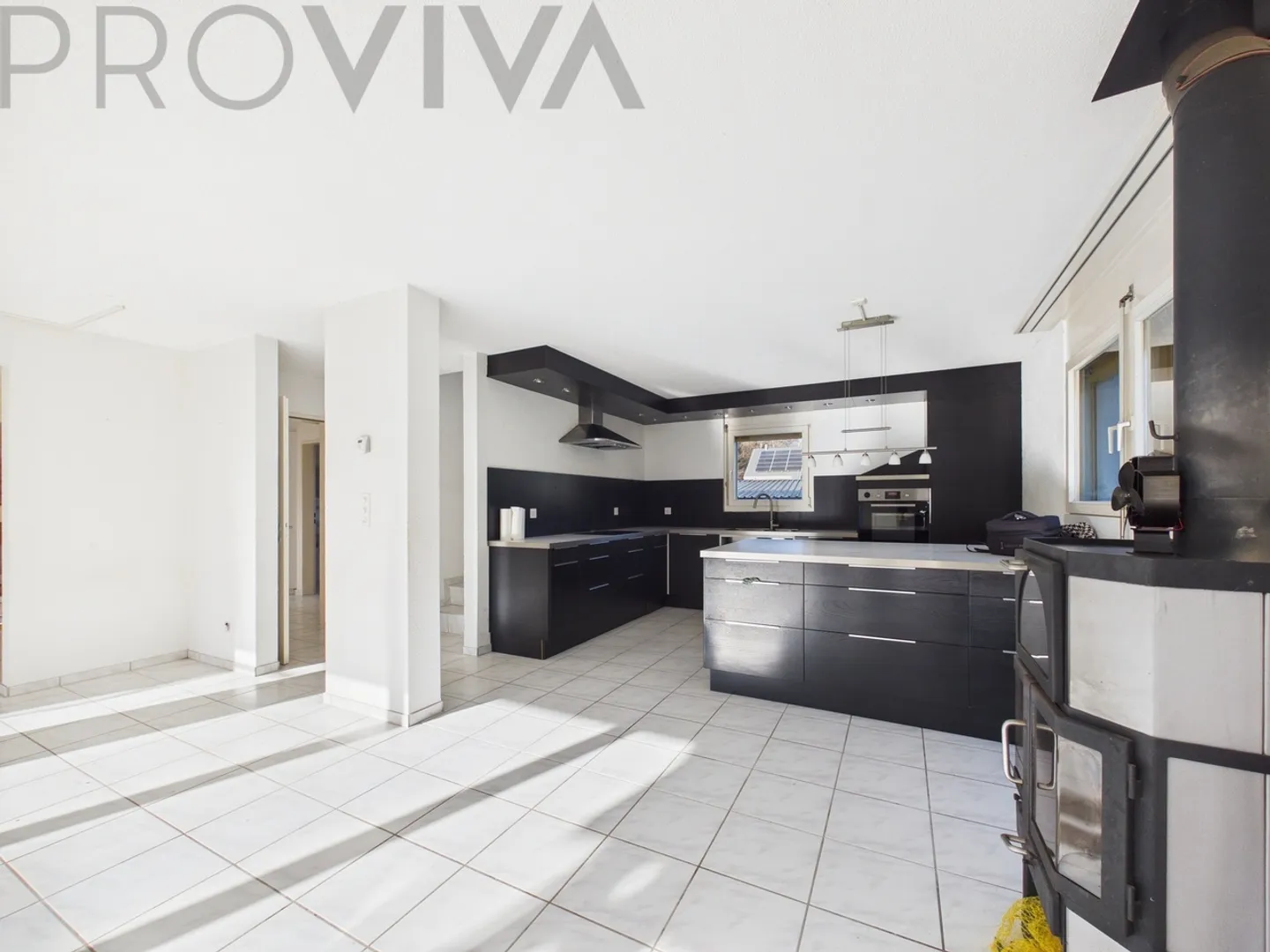 Charming house with large garden and wide view into the greenery - Photo 2 of 8