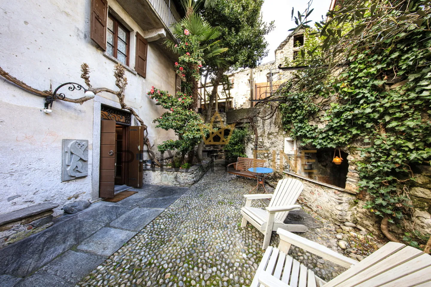 Vie romantique et historique au cœur du village (33) - Photo 1 sur 25