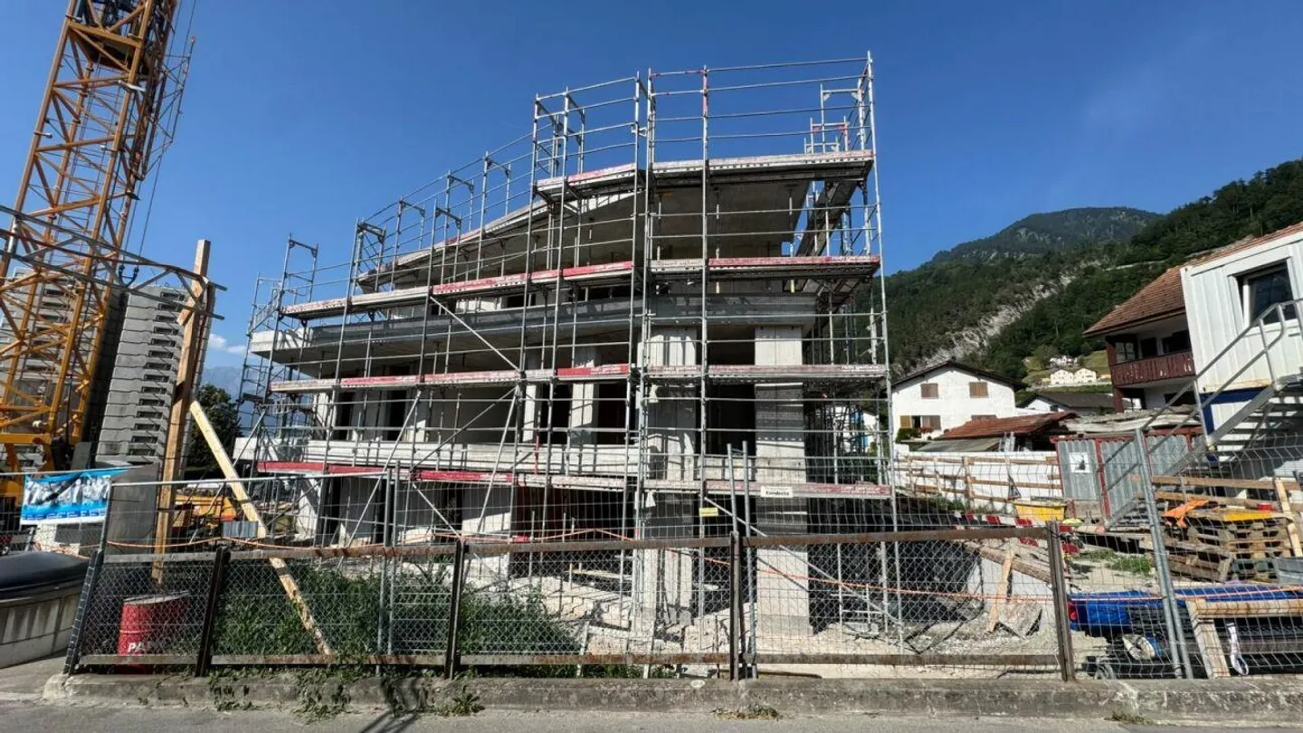 Appartement de jardin exclusif avec beaucoup d'intimité - 5,5 pièces à Trimmis - Photo 1 sur 6