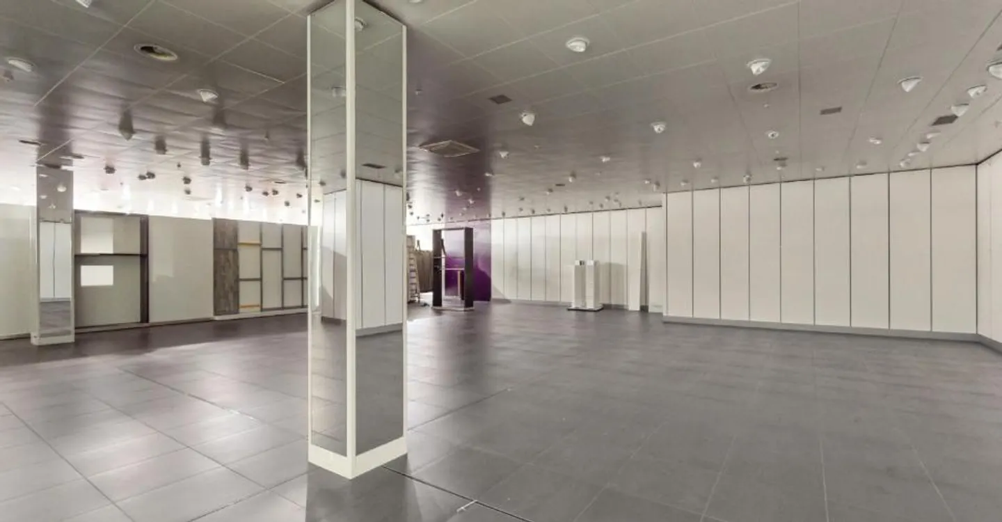 Espace Commercial en Emplacement Privilégié - Photo 2 sur 3