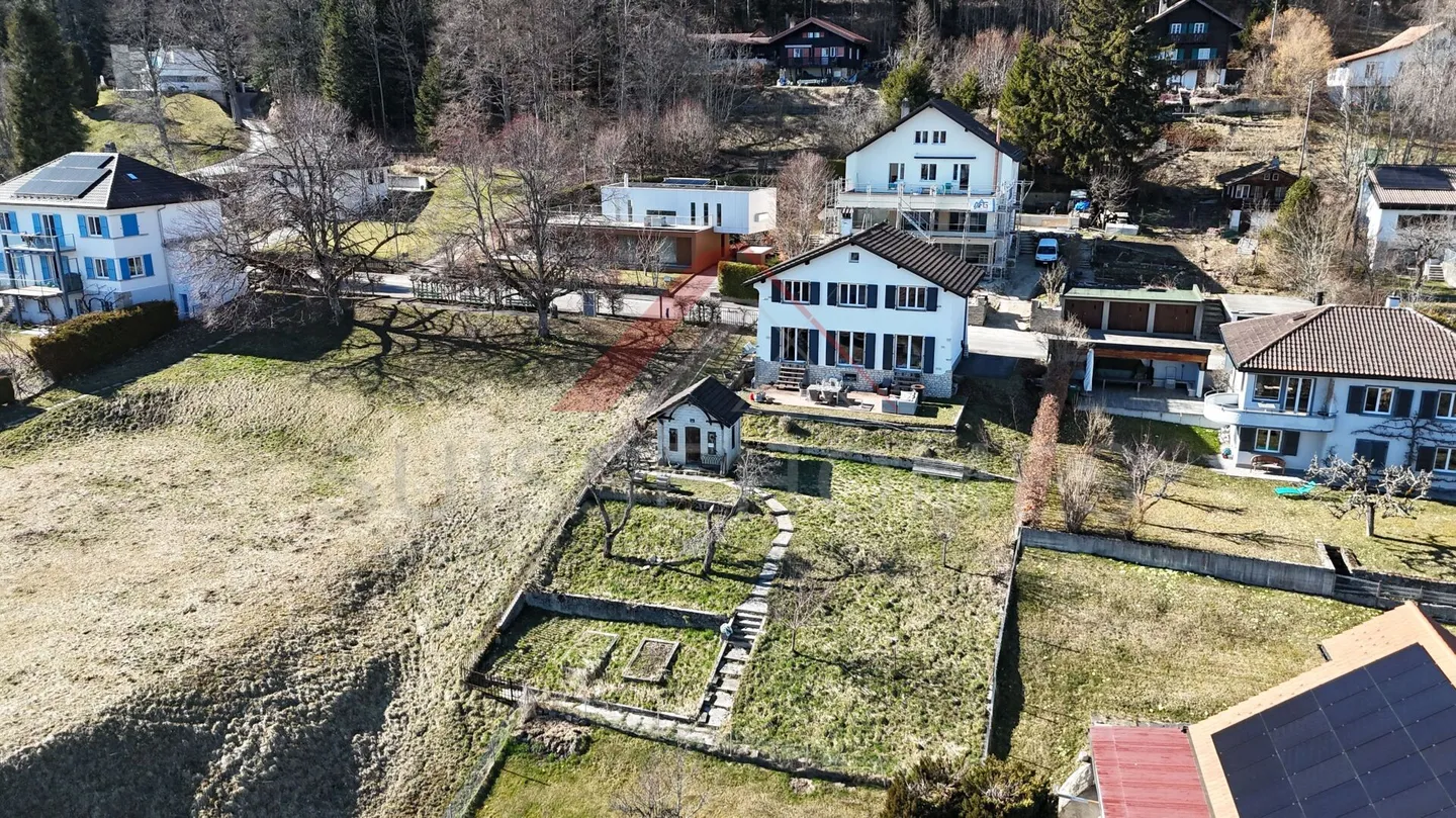 Casa ristrutturata immersa nella luce a La Chaux-de-Fonds - 160 m², 6,5 stanze, vista - Foto 9 di 10