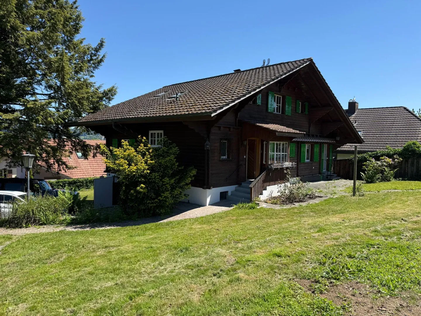CHALET CON CHARME, MOLTO TERRENO E GRANDE POTENZIALE - Foto 7 di 14