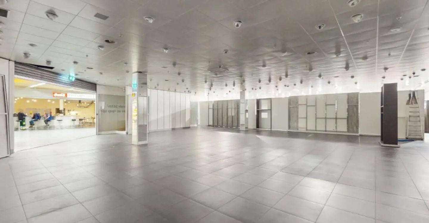 Espace Commercial en Emplacement Privilégié - Photo 3 sur 3