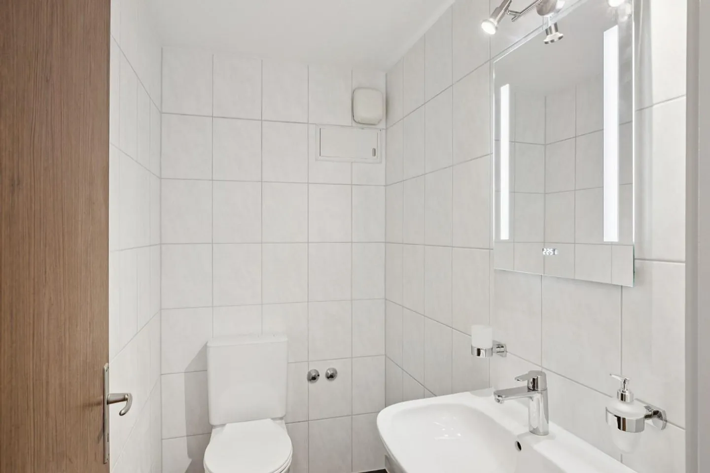 Appartement de 4,5 pièces fraîchement rénové dans un emplacement calme et central - Photo 7 sur 10