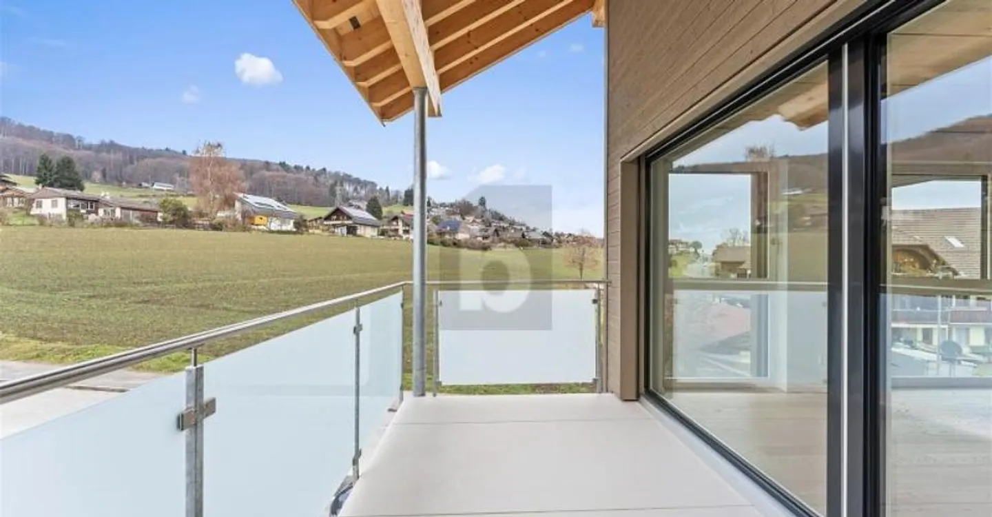 Geräumige moderne Wohnung - Foto 1 von 4