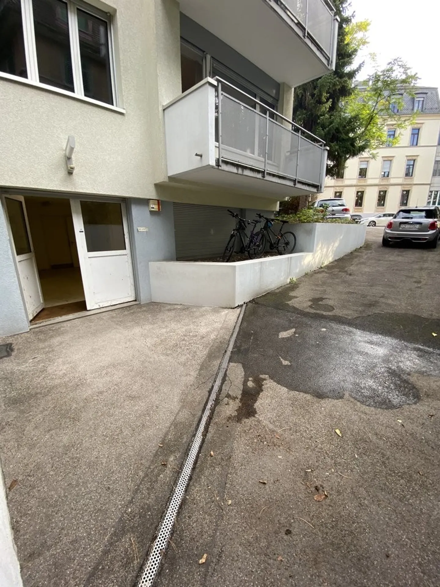 Attractive commercial space - limited until 31.03.2029 - Photo 3 of 9