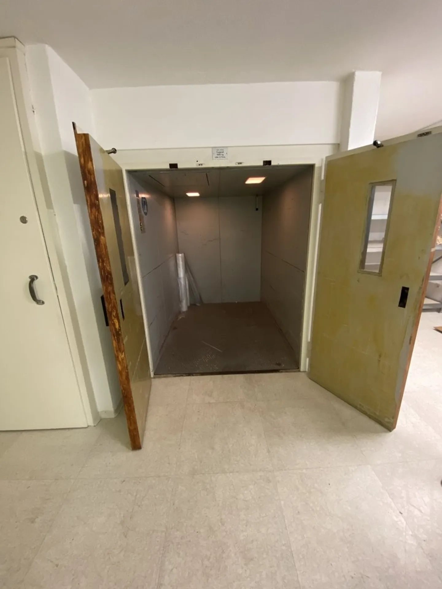 Attractive commercial space - limited until 31.03.2029 - Photo 4 of 9